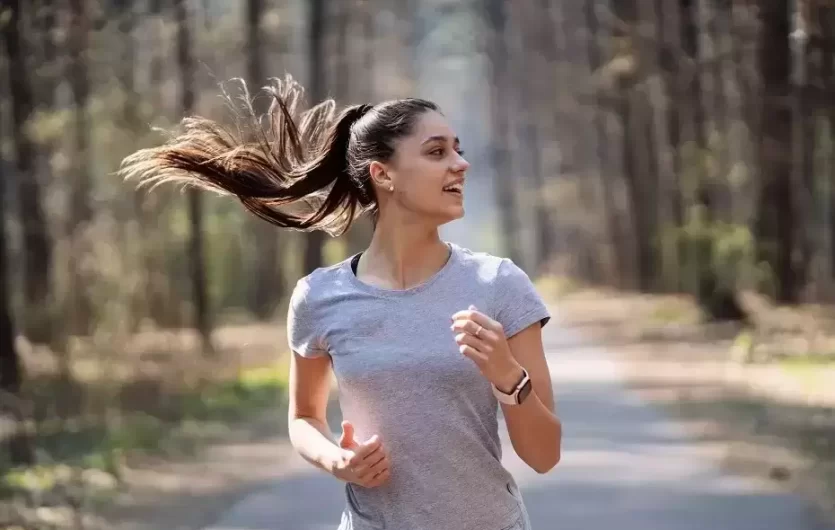 Ką naudinga turėti namų vaistinėlėje sportuojantiems ir gyvenantiems aktyvų gyvenimą